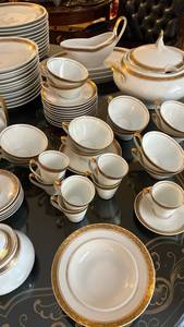 Serviço de Jantar Porcelana Real - 83 peças